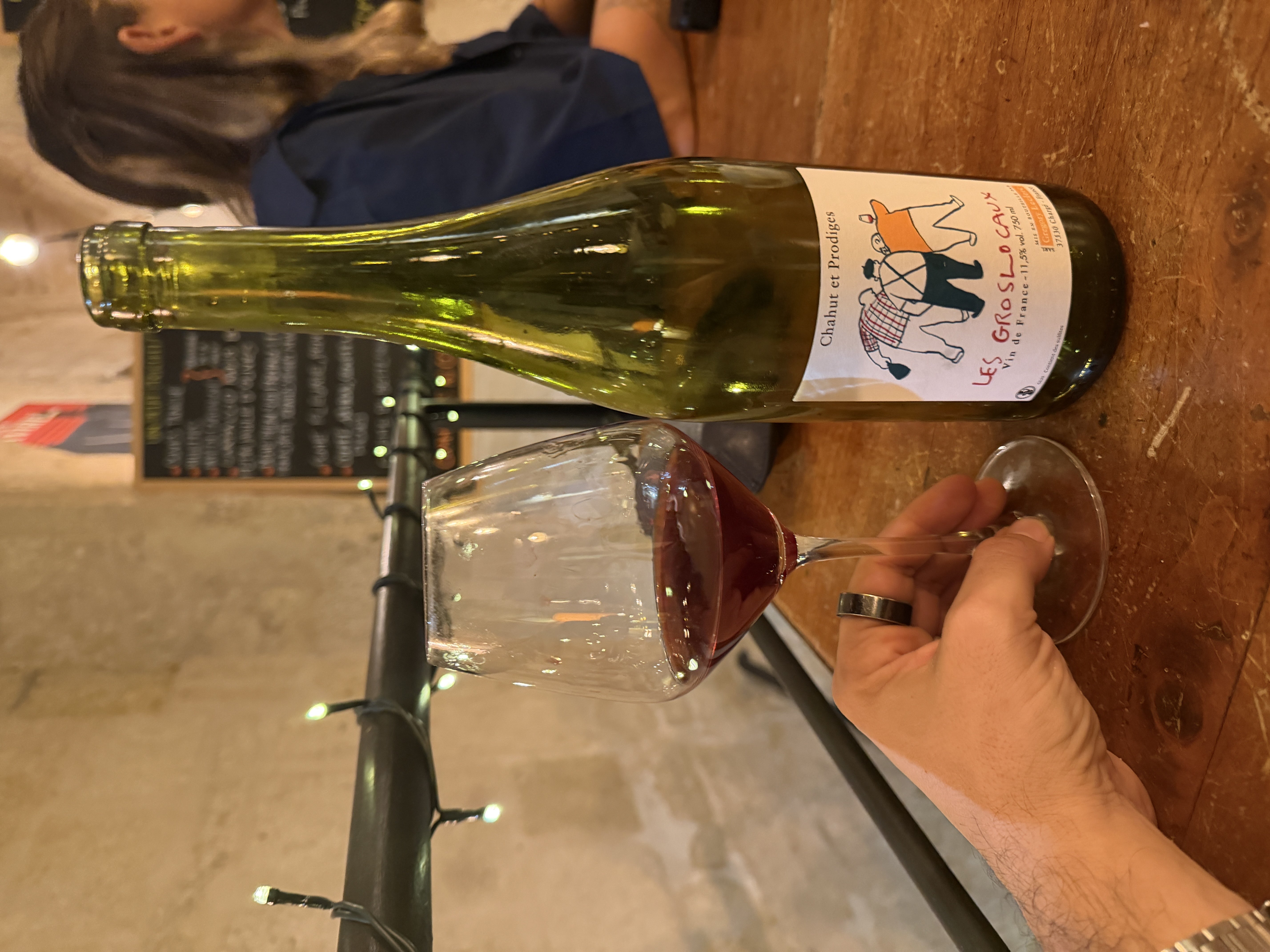 Les Gros Locaux by joan