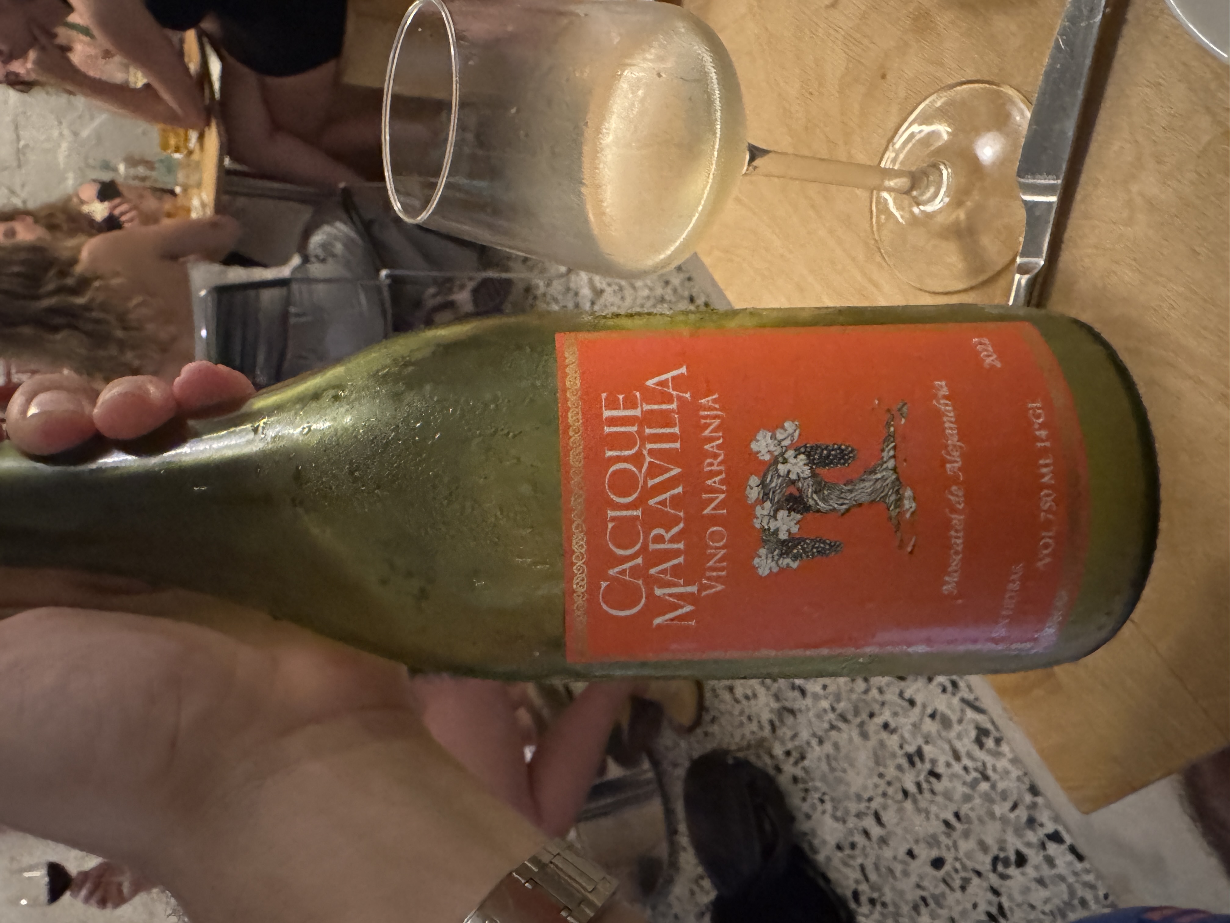 vino naranja by joan