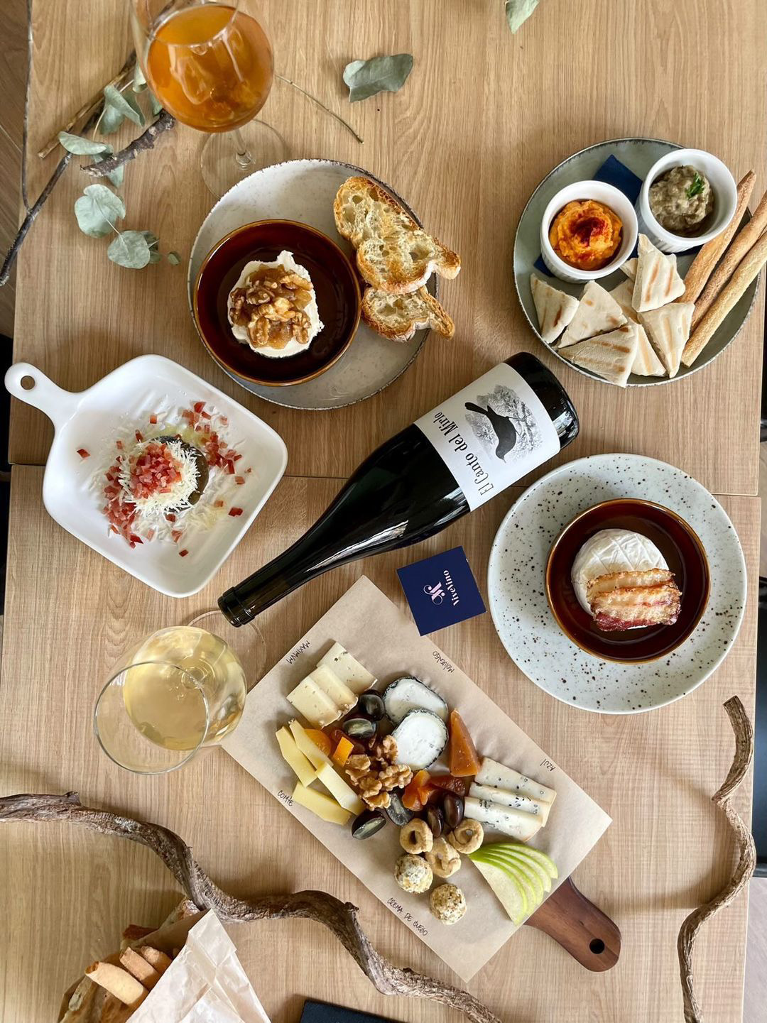 ViveVino Natural Winebar photo 3