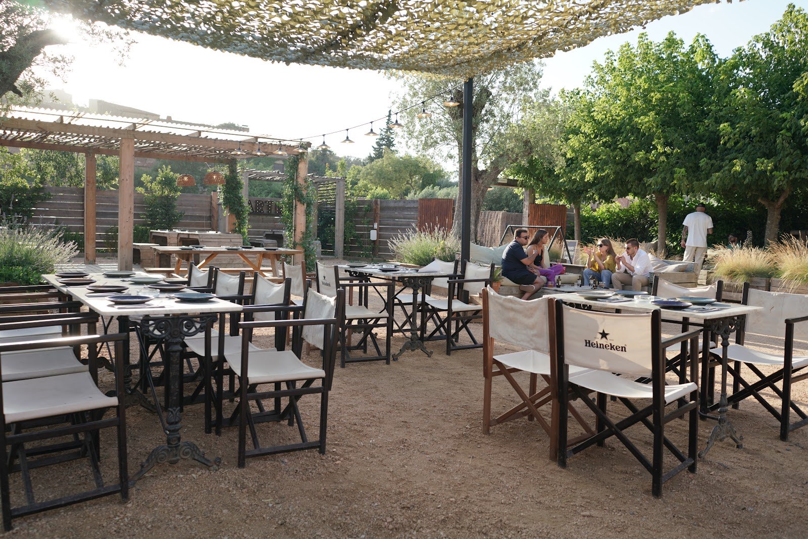 GRAVA PALS CAFÈ & RESTAURANT