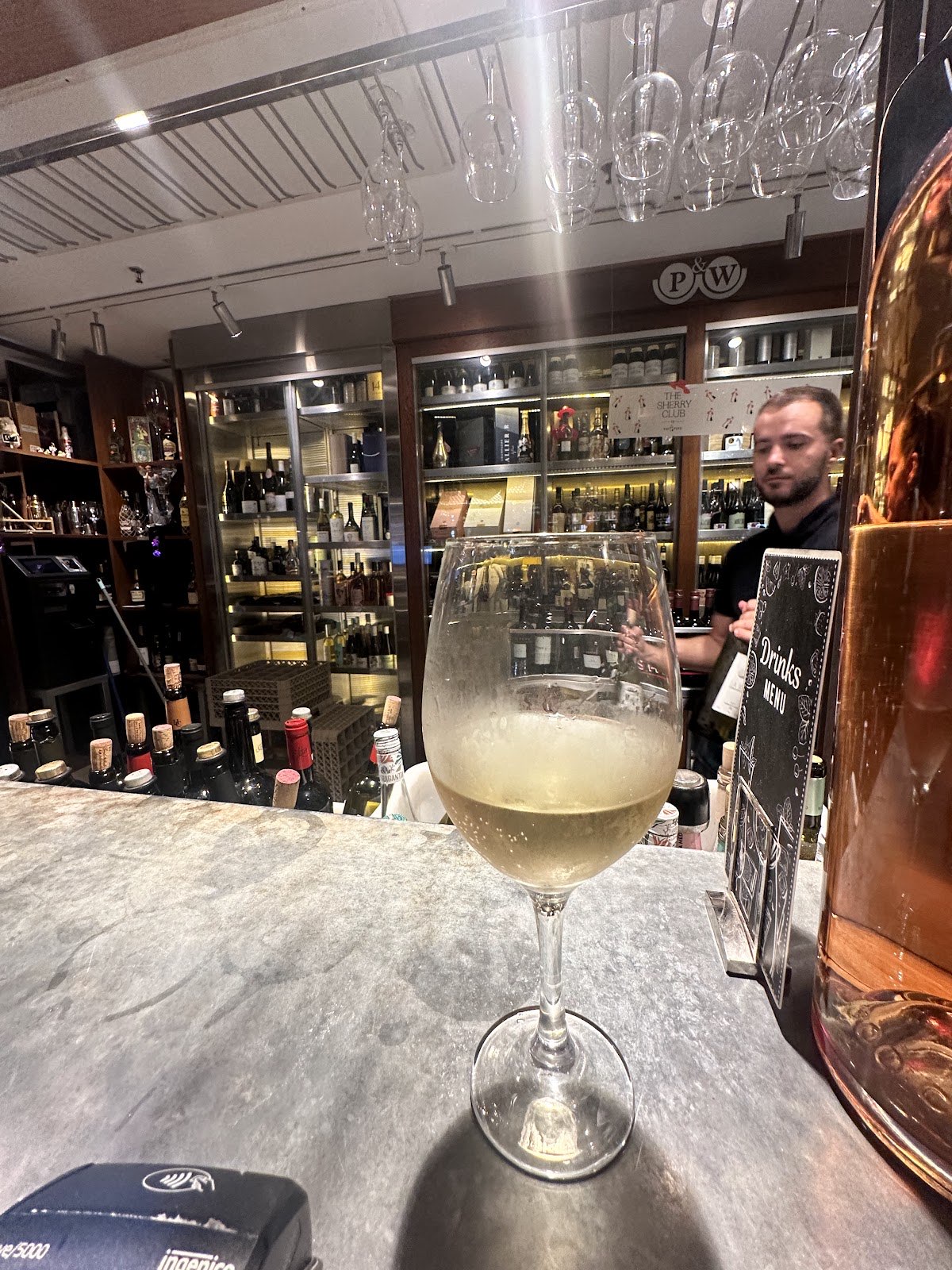 Pinkleton y Wine photo 3