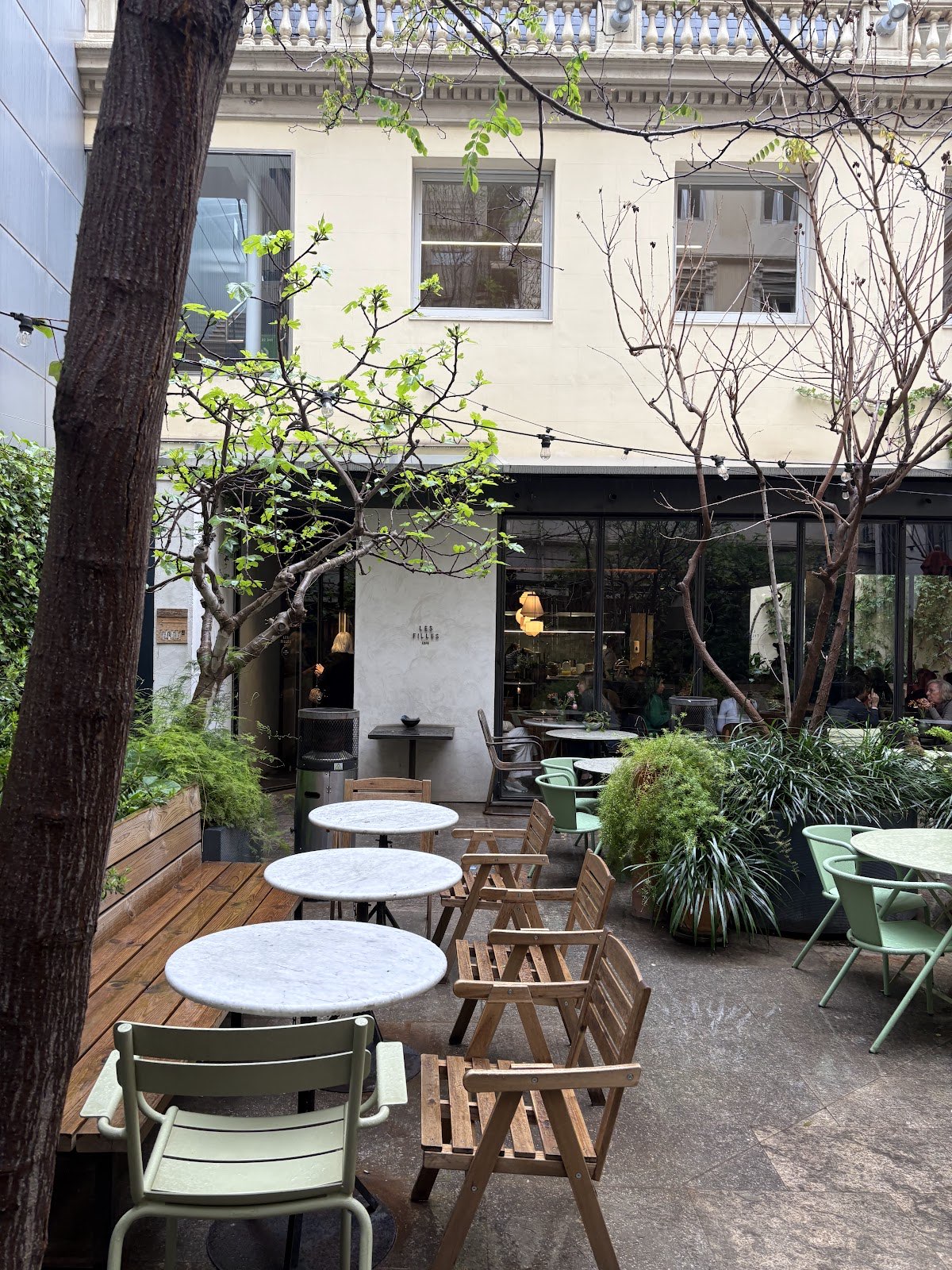 Les Filles Cafè photo 4