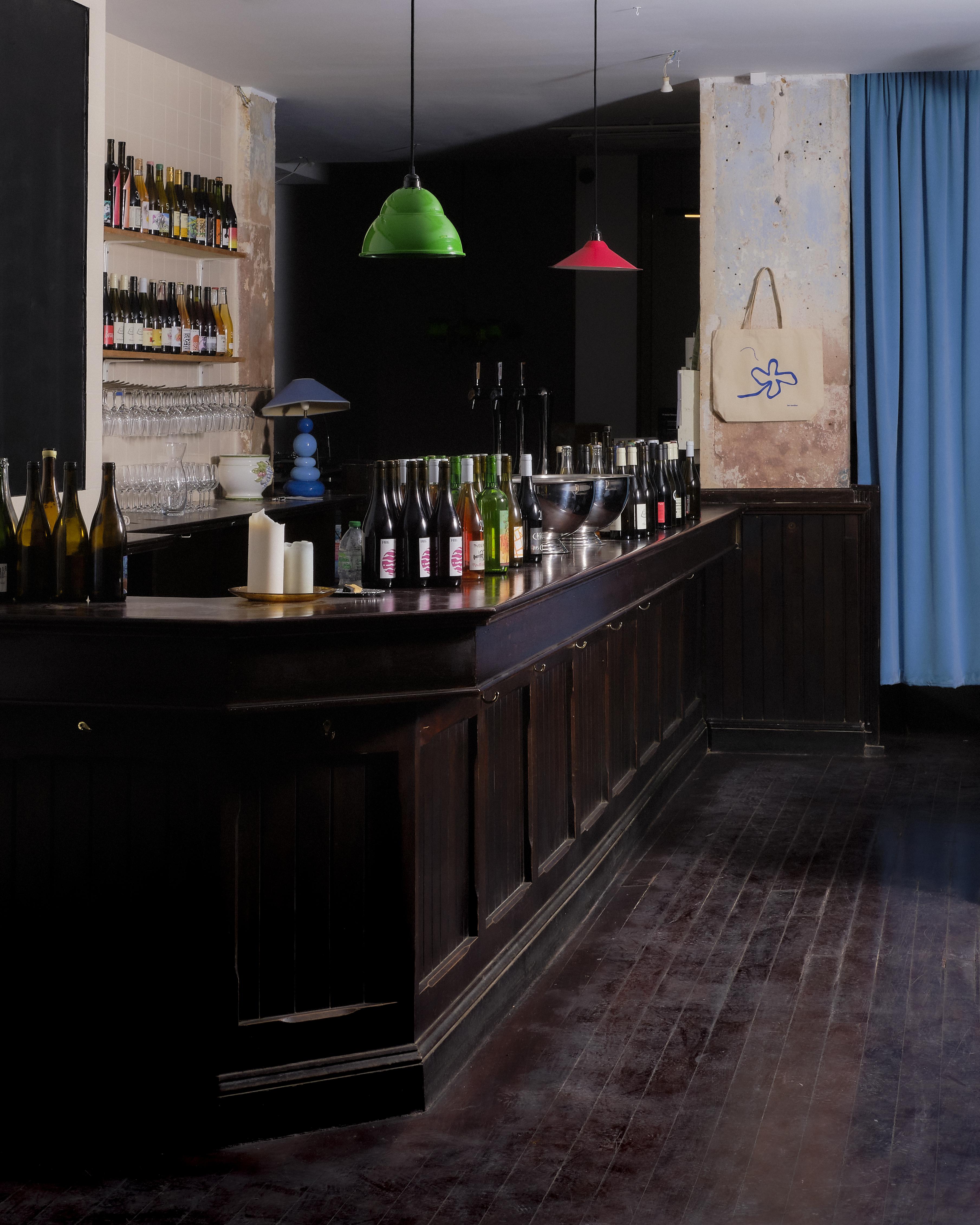 Bar Manifest photo 4