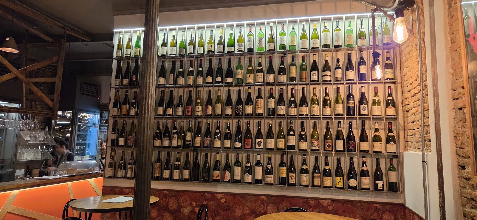 La Fisna Wine Bar photo 2