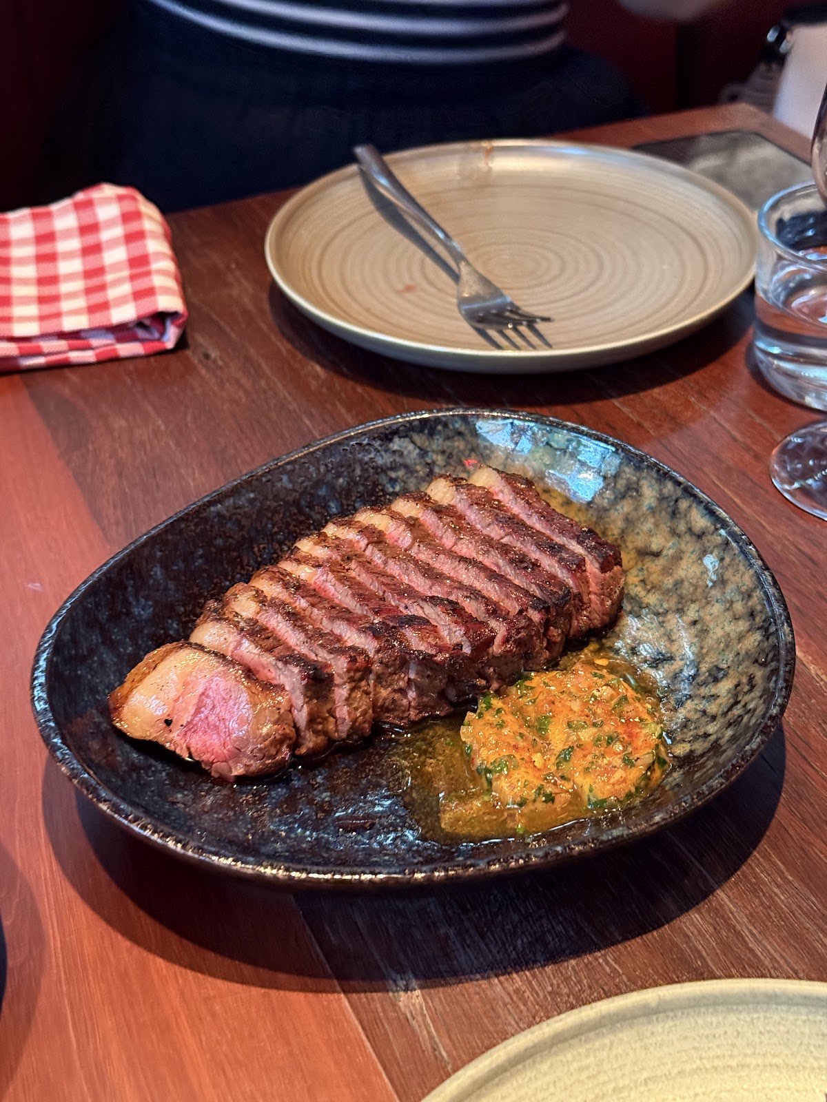 Mod Kaew Wine Bar photo 2