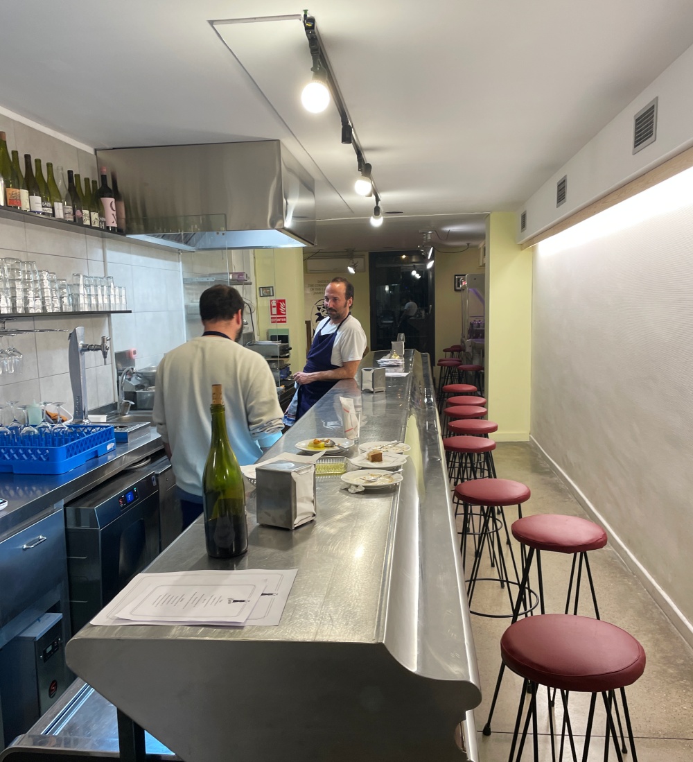 Señora Dolores. Bar de tapas y vinos naturales photo 2