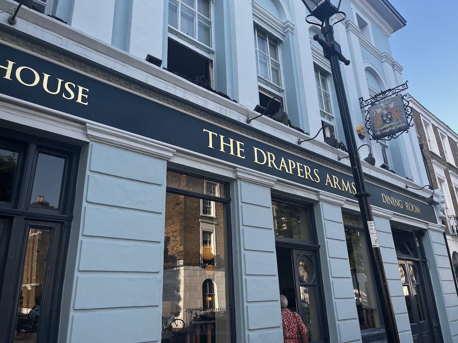 The Drapers Arms photo 3